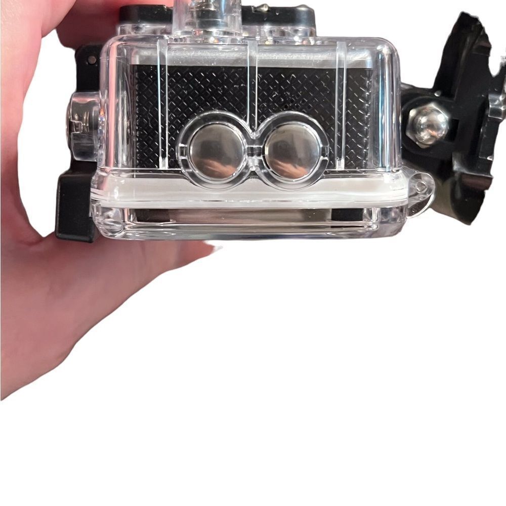 NWT/B sports camera (damaged box) - Picture 16 of 16